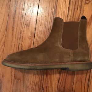 Frye Chelsea Boot size 9- brown suede
